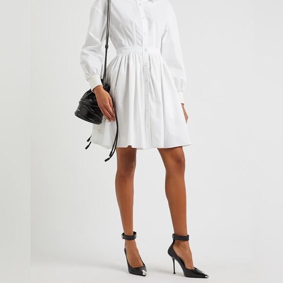 ALEXANDER MCQUEEN The Soft Curve leather bucket bag - Picture 9 of 9